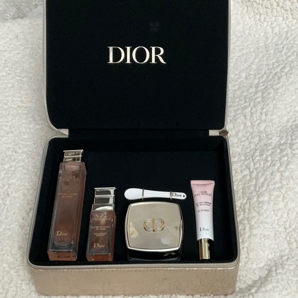 NIB Dior Prestige Limited Edition Set - Picture 6 of 16